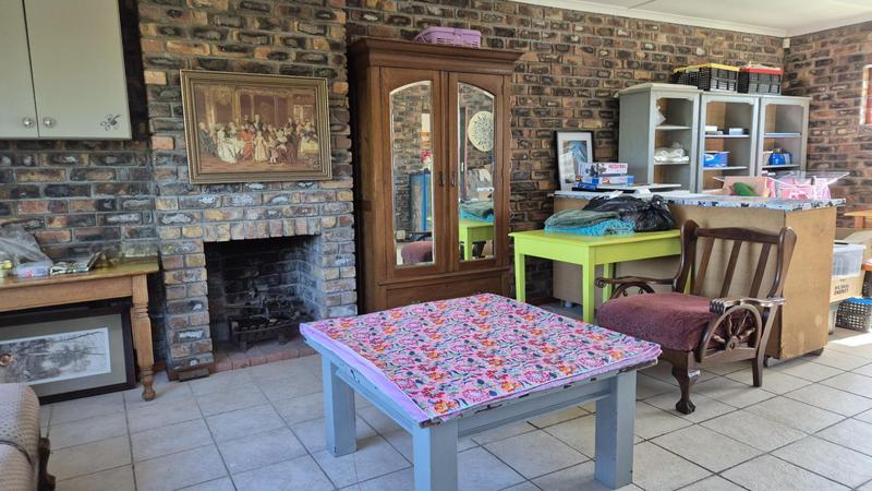 5 Bedroom Property for Sale in Franskraal Western Cape